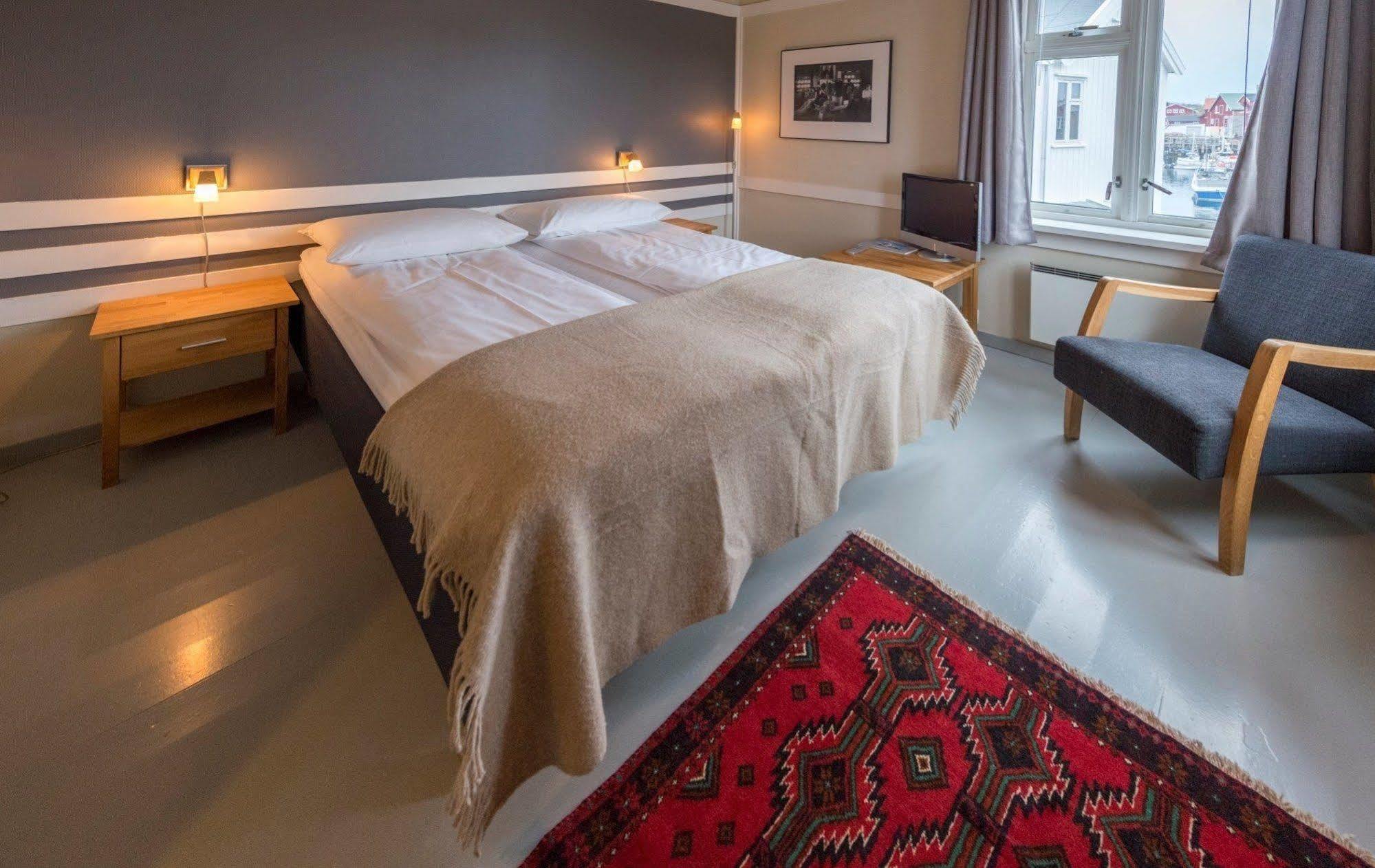 Henningsvaer Brygge Hotel Eksteriør billede